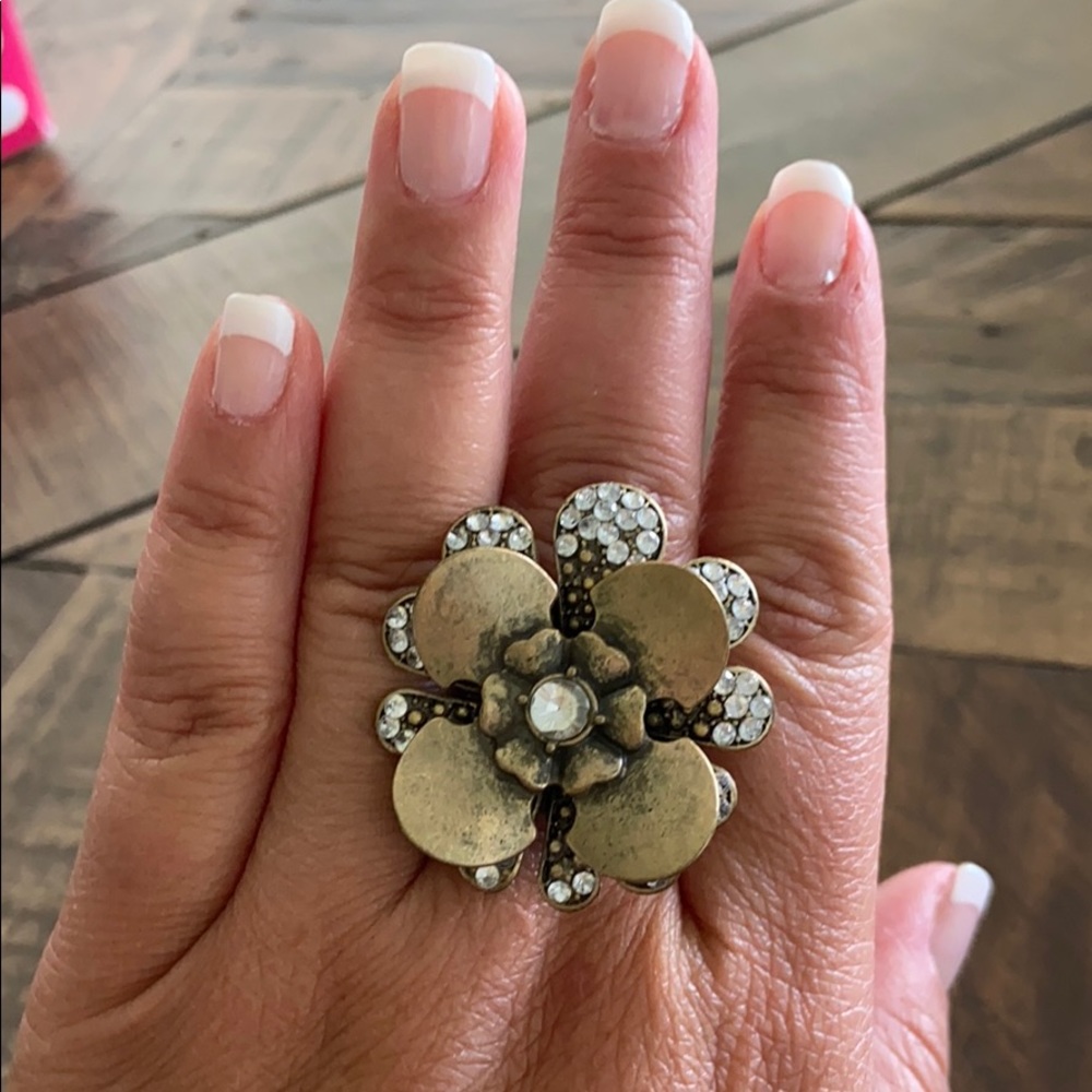 Gold & faux diamond flower bloom ring (adjustable)